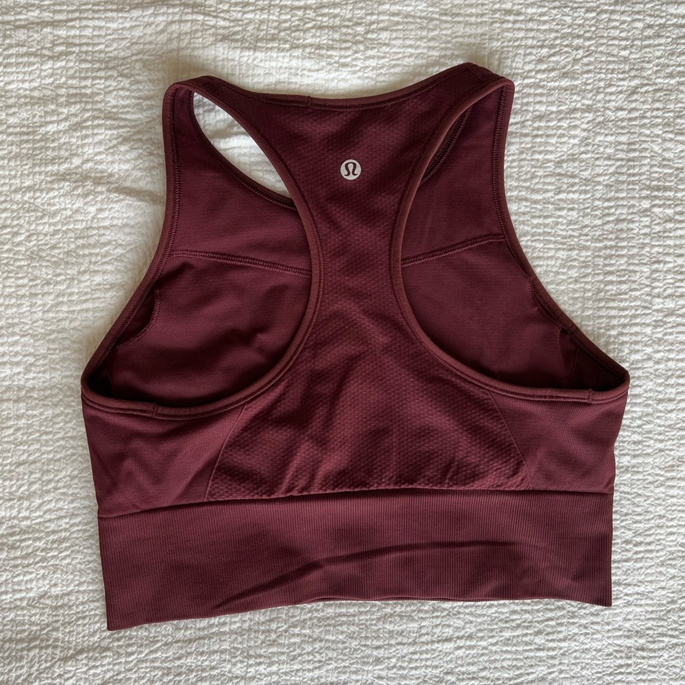 High Neck Lululemon Sports Bra/Crop Top-Size 8